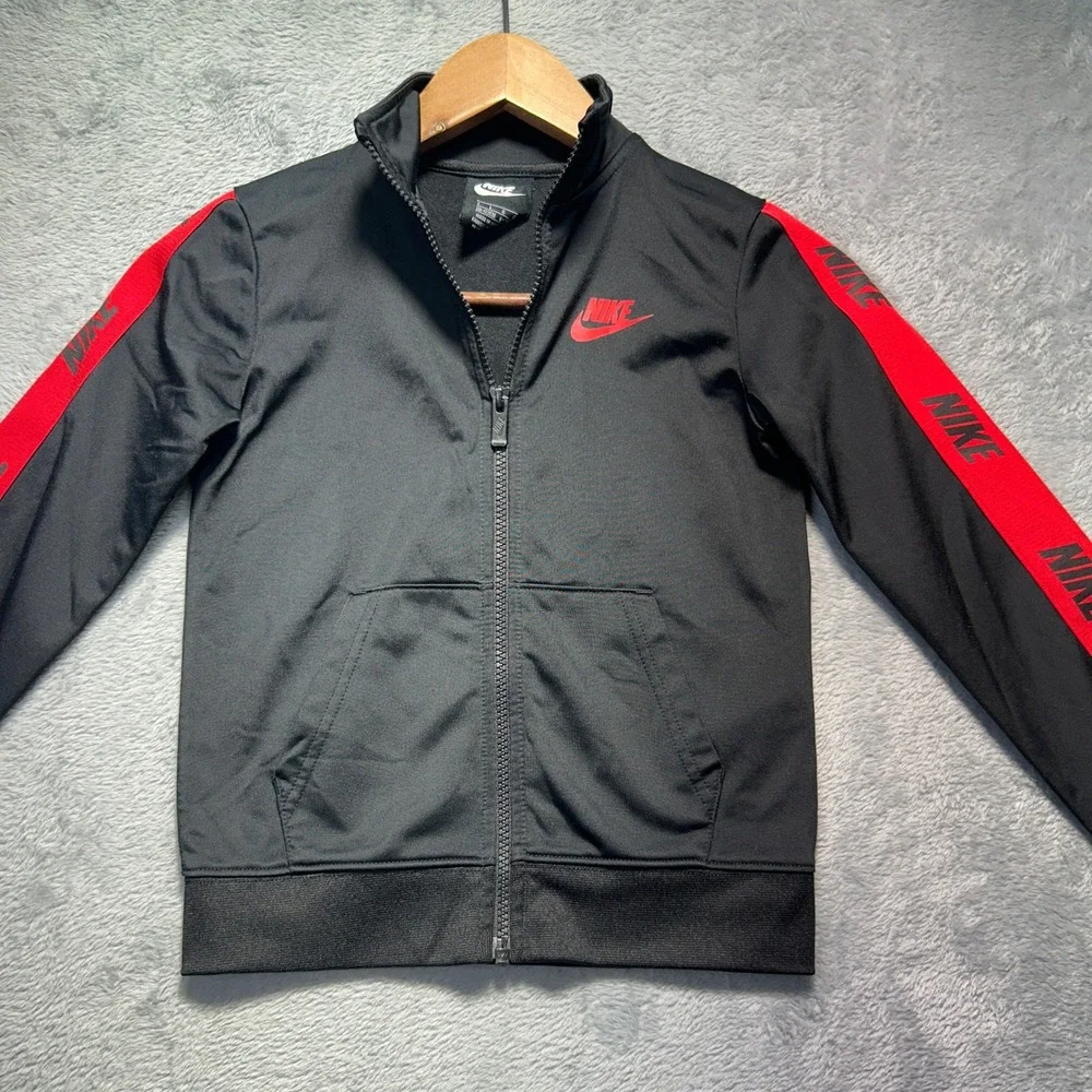 Y2K Nike Kids Full Zip Track Jacket Black Red Logo Tape G796-023 Size 7 6-7YRS‎